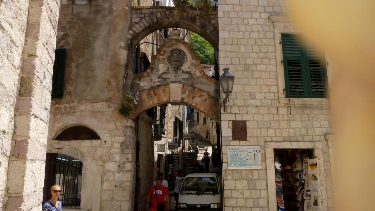 Apartamento Tea Kotor Exterior foto